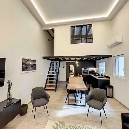 Brp Center,two Cannes