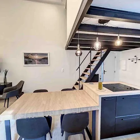 Brp Center,two Cannes