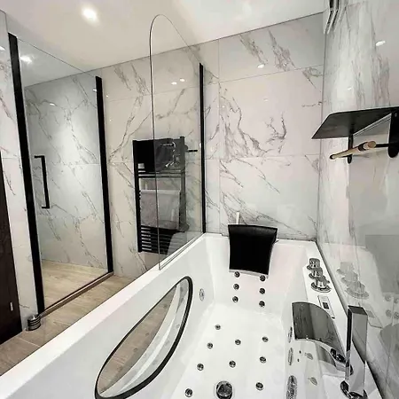 Brp Center,two Apartment Cannes