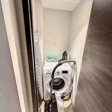 Brp Center,two Cannes